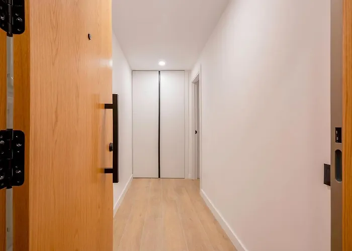 Apartsnoubcn Equador Les Corts * Barcelona