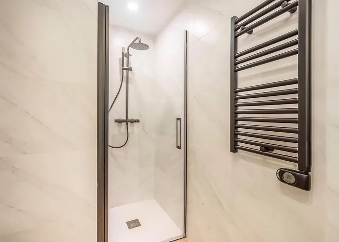 Apartsnoubcn Equador Les Corts * Barcelona