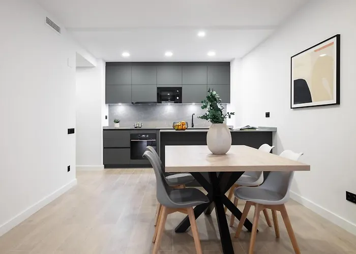 Apartsnoubcn Equador Les Corts *