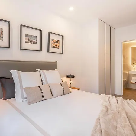 Apartsnoubcn Equador Les Corts Barcelona