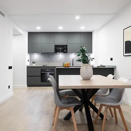 Apartsnoubcn Equador Les Corts *