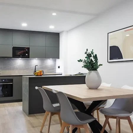 Apartsnoubcn Equador Les Corts