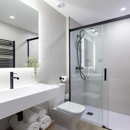 Apartsnoubcn Equador Les Corts * Barcelona